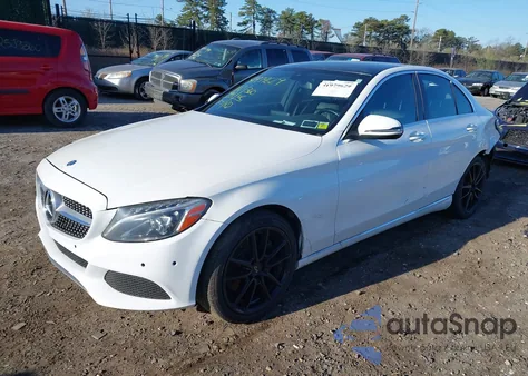 2018 Mercedes-Benz C 300 4Matic из США, поврежденный, VIN WDDWF4KB7JR351702